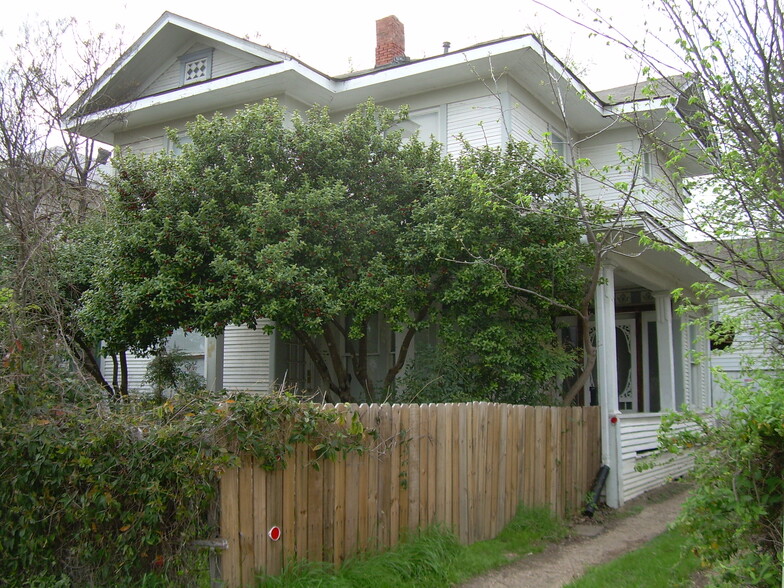 Building Photo - 5505 Reiger Ave