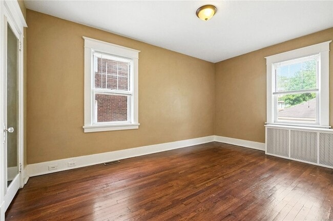Building Photo - 1523 S Negley Ave