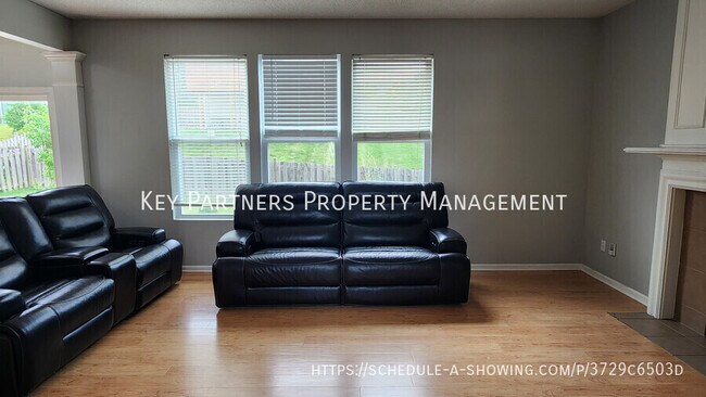 Building Photo - 7828 N Lister Ave