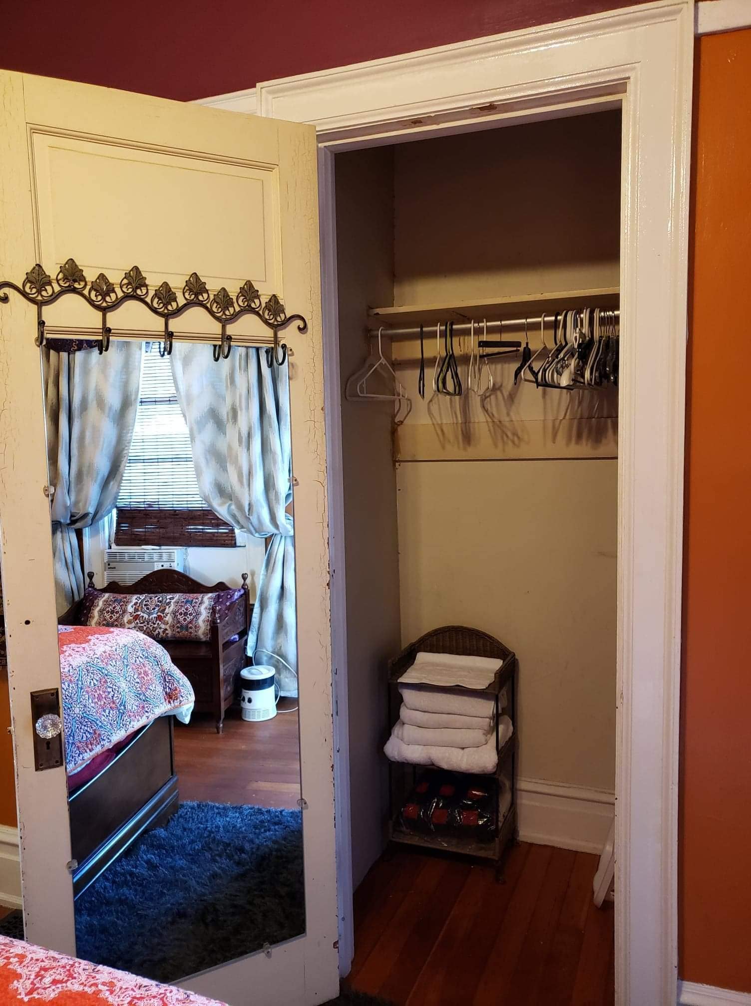 Moroccan Room $1475 - 2374 Mission Inn Ave