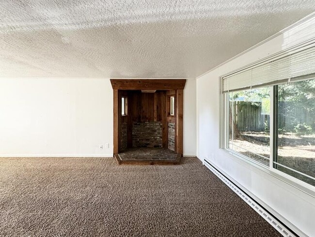 Building Photo - 2963 Alder St