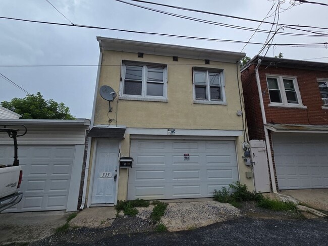 Primary Photo - 325 N Perry St