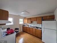 Building Photo - 130 S Broadway