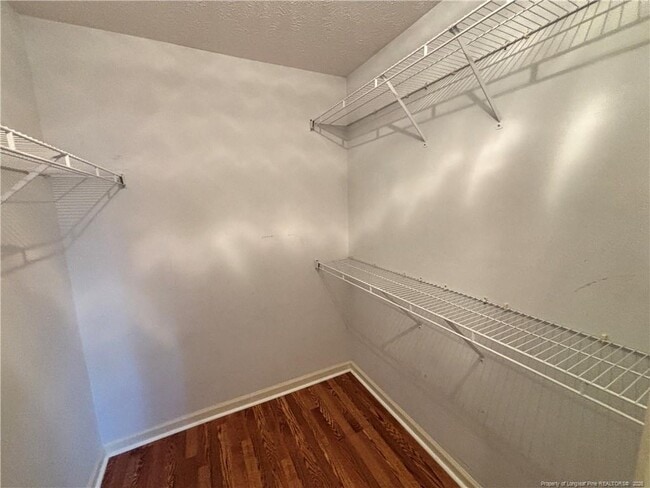 Building Photo - 3024 Coachway Dr
