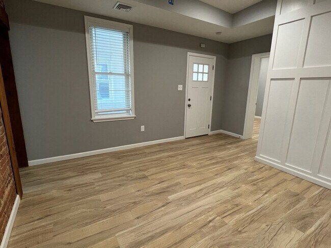 Building Photo - 415-417 Chestnut