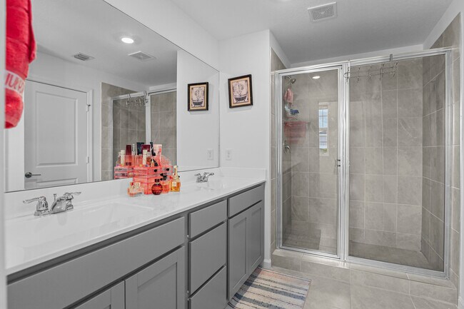 Building Photo - 11164 NW Middle Stream Dr