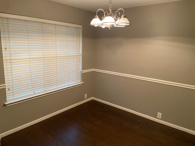 Building Photo - 16602 Grenada Falls Dr
