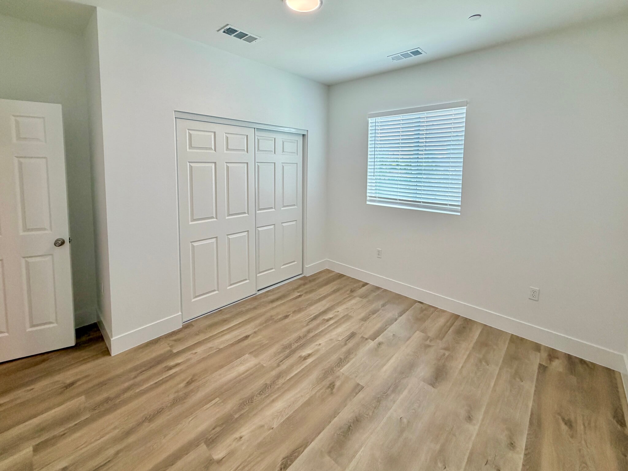 Building Photo - 6991 Del Rosa Ave