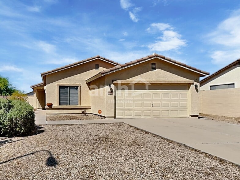 Primary Photo - 10406 W Miami St