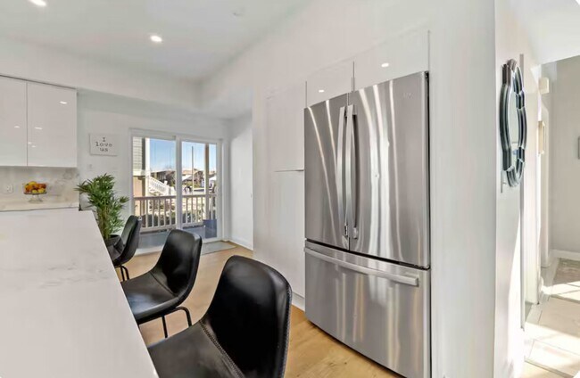 Building Photo - Rental home
