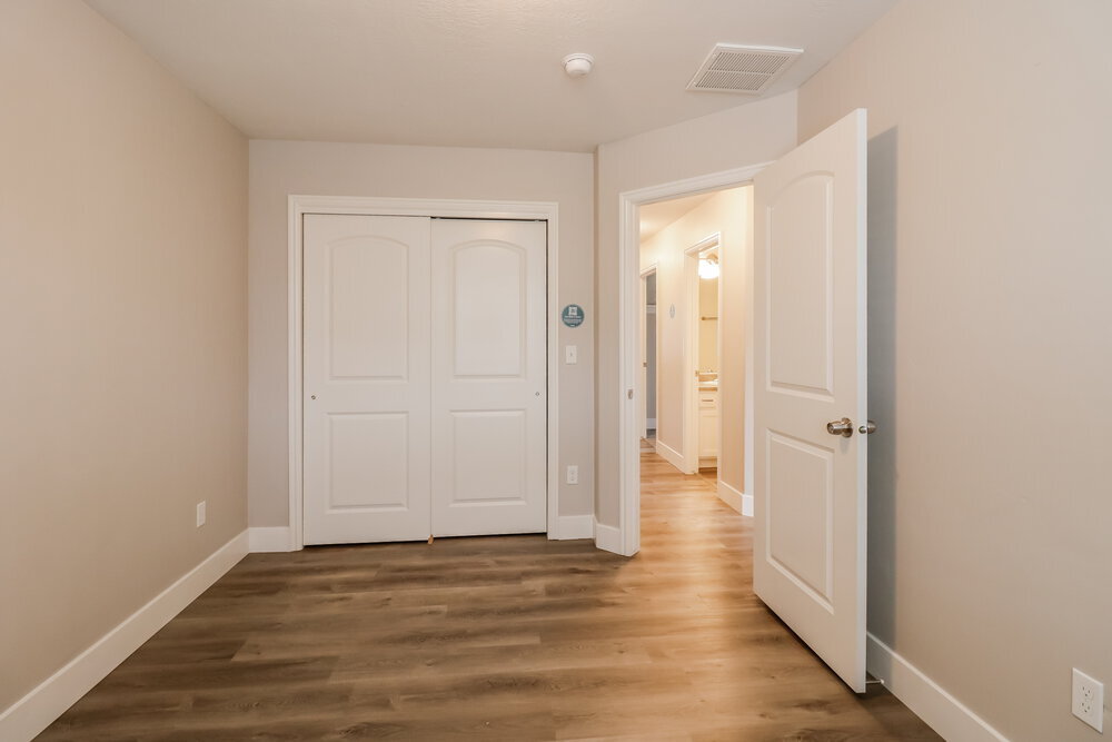 Building Photo - 3023 S Willow Creek Dr
