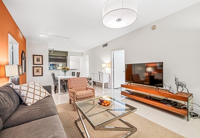 Primary Photo - 550 Okeechobee Blvd