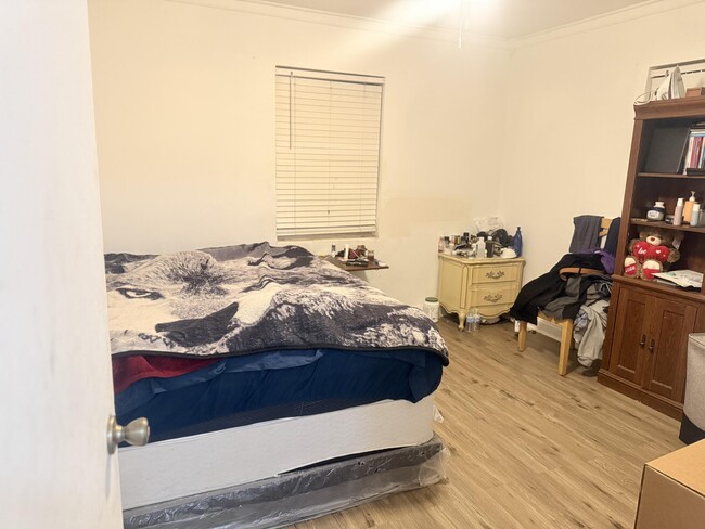 Building Photo - 1110 N Sapodilla Ave