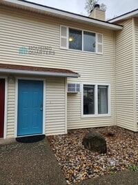 Building Photo - 2107 N Houk Rd