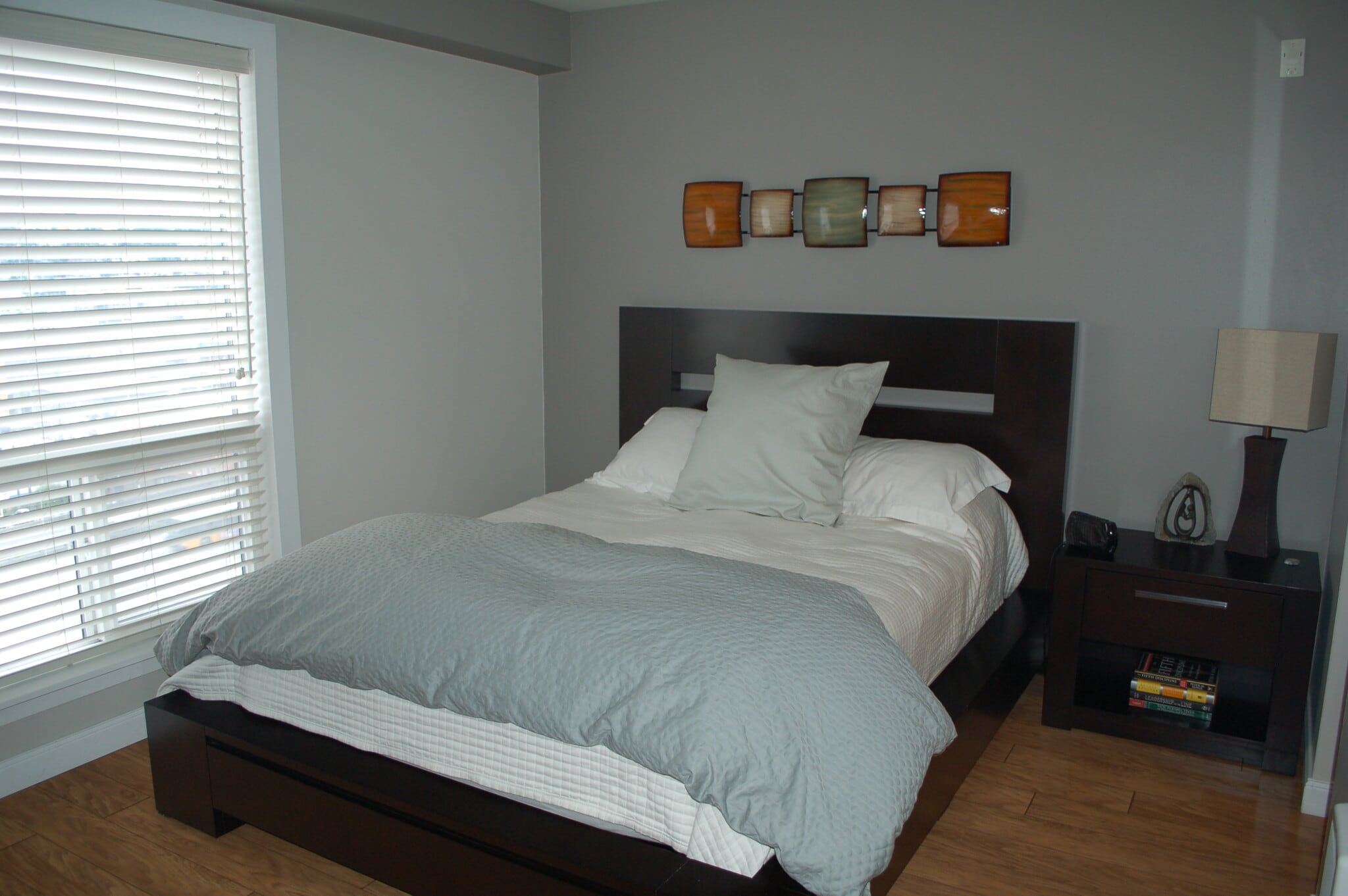 One bedroom. West facing with 180 view from downtown, Space Needle, and Gas Works Park. - 320 Melrose Ave E