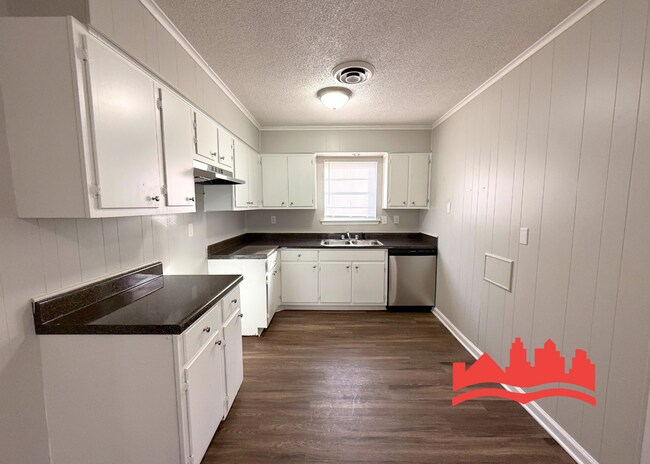 Building Photo - 4061 Mossville St