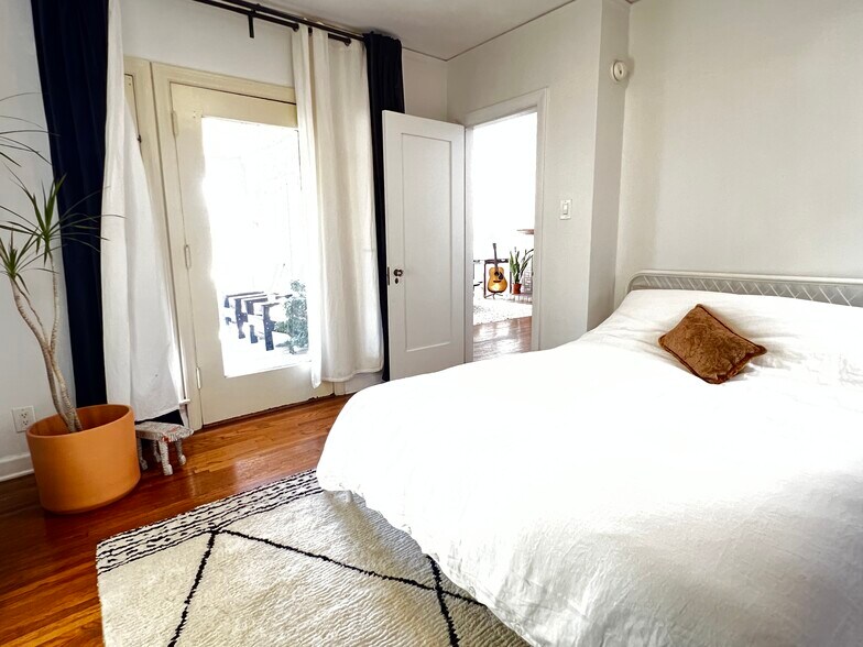 Guest bedroom - 627 Tularosa Dr