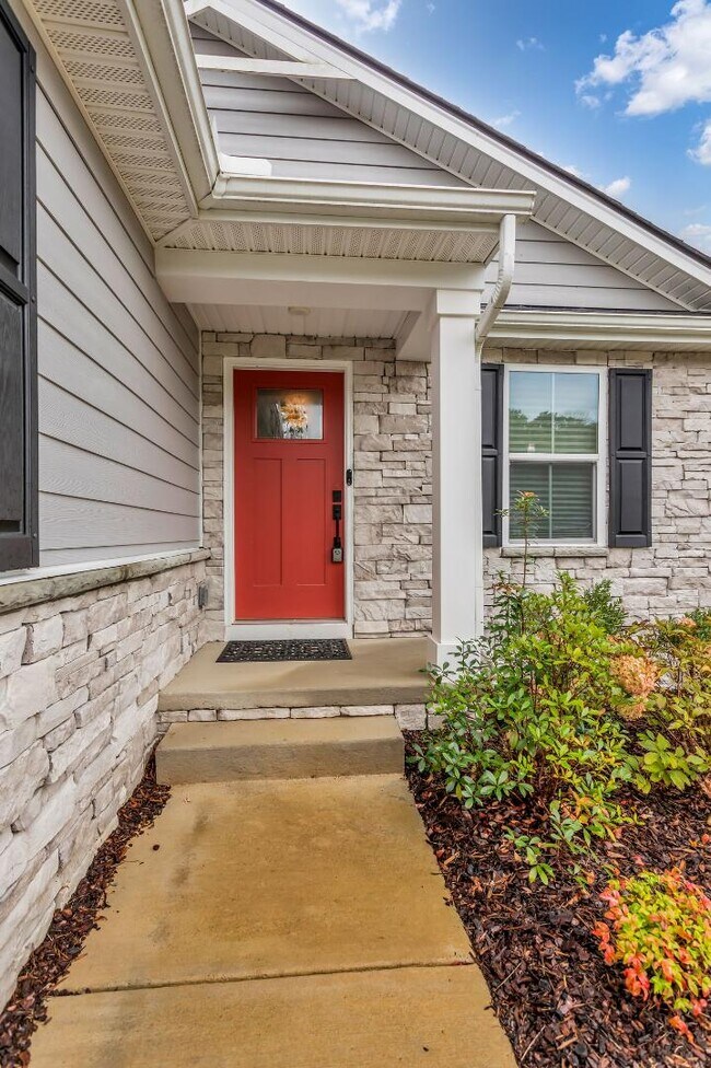 Building Photo - 767 Cottage Dr