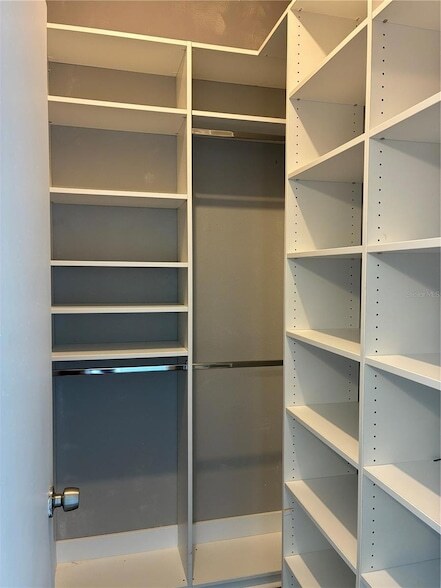 Building Photo - 5841 Dorham Pl