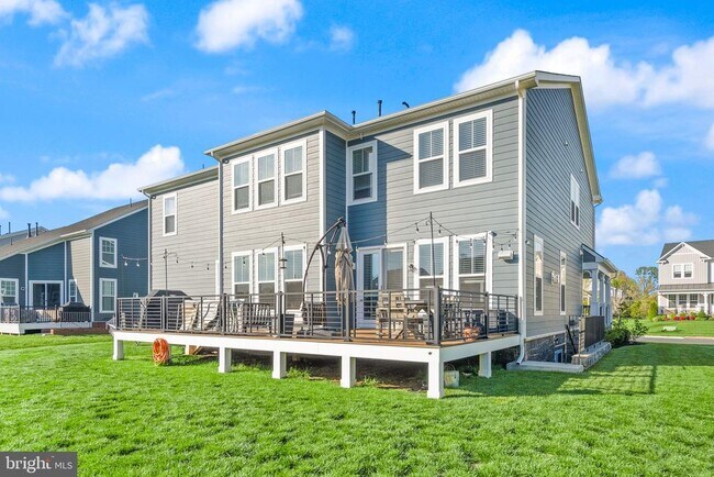 Building Photo - 1108 Coubertin Dr SE