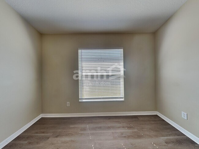 Building Photo - 8622 Tidal Bay Ln