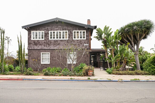 Building Photo - 1208 24th St