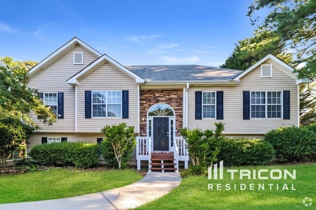 Building Photo - 3180 Willow Park Dr NE