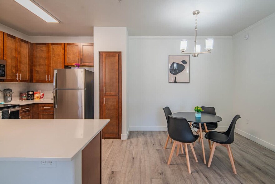 Building Photo - 7455 N 95th Ave