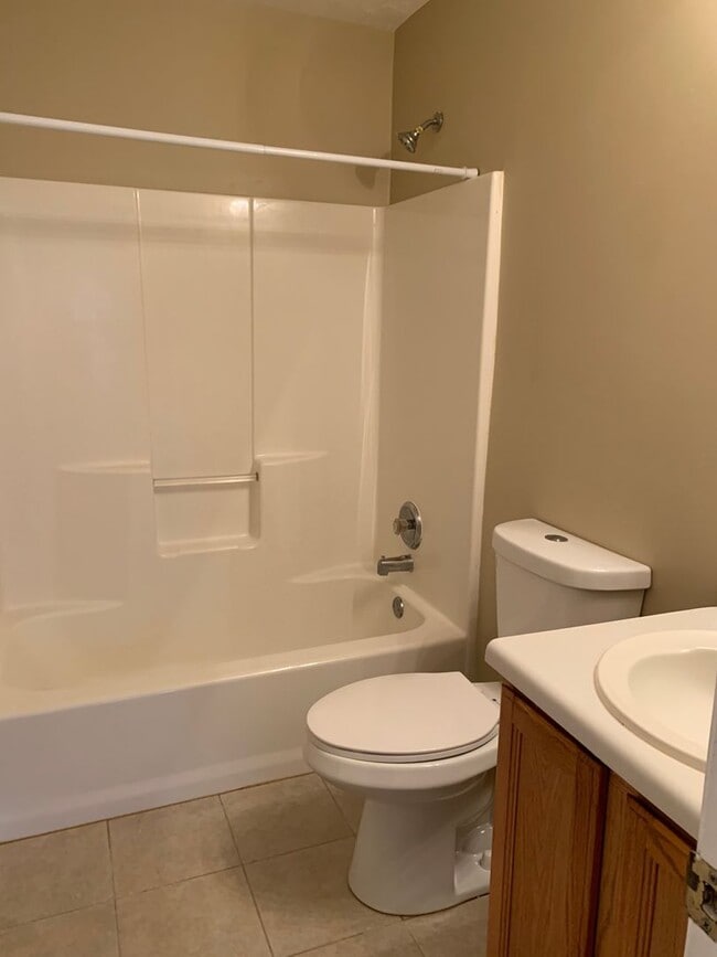 Building Photo - Charming 3BR/2.5BA Cul-de-Sac Home in Sought-After Avensong Community!