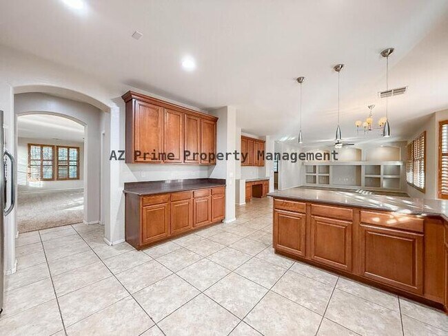 Building Photo - 10445 W Windsor Ave