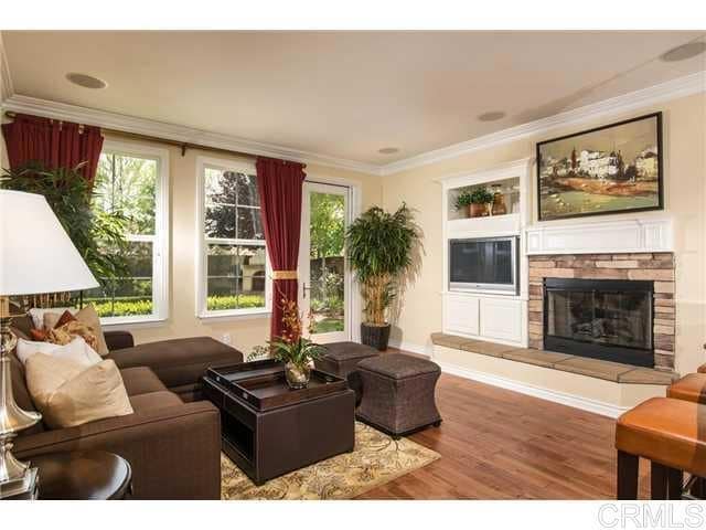 Building Photo - 6418 Live Oaks Dr
