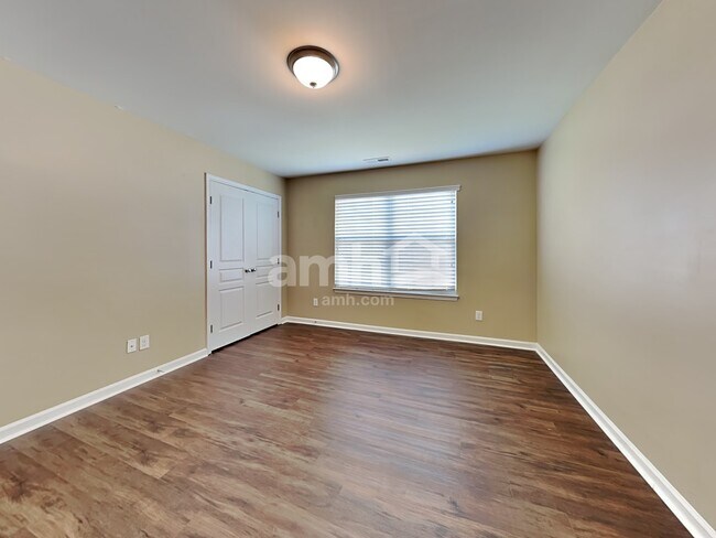 Building Photo - 1404 Manley Court