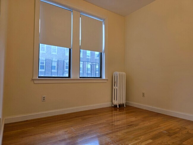 Building Photo - No brokers Fee, No Security Deposit, Heat, Hot Water Included, Elevator, Laundry, Steps from the ...