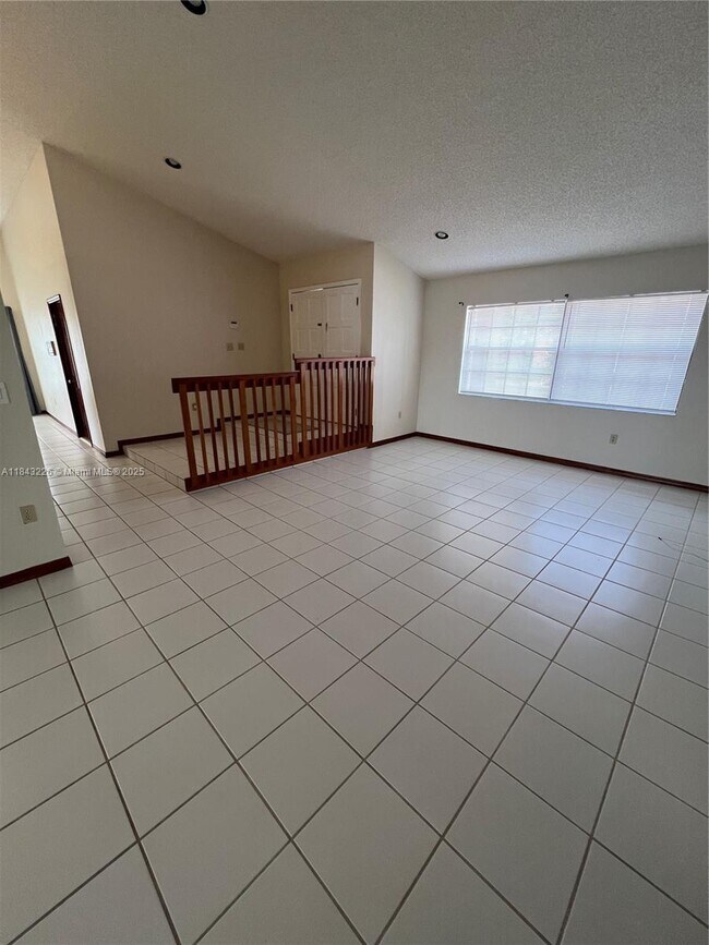 Building Photo - 1652 Egret Rd