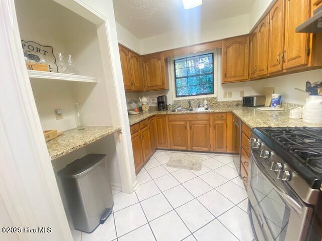 Building Photo - 2 Pineridge Ct