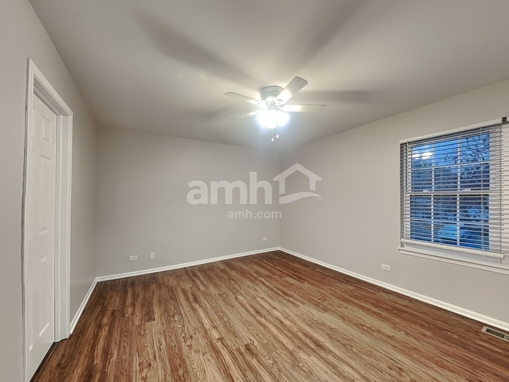 Building Photo - 205 Port Royal Cir