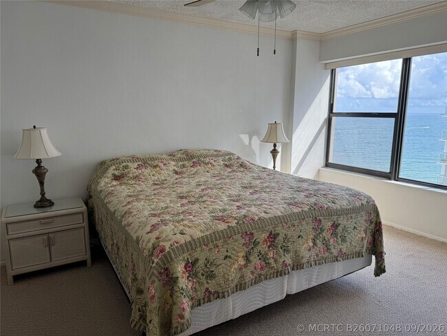 Building Photo - 3800 Galt Ocean Dr