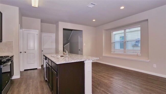 Building Photo - 3524 Cannon Dr
