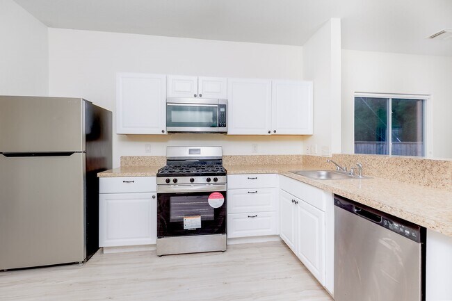 Building Photo - 1703 Nichole Woods Dr