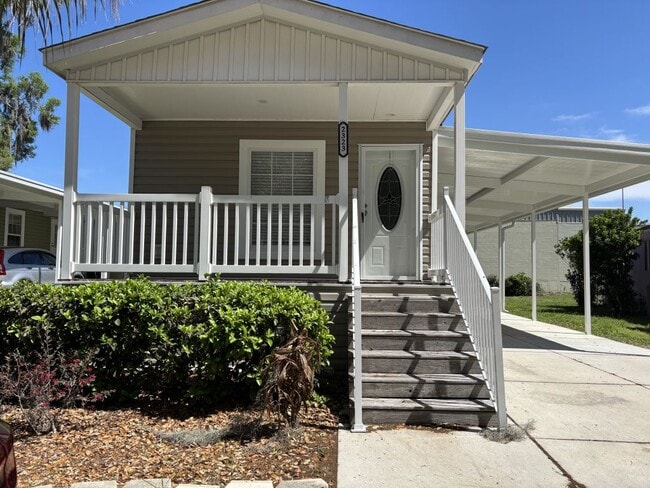 Building Photo - 2323 NW 46th Ct