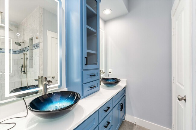 Building Photo - 9495 Jutland Rd