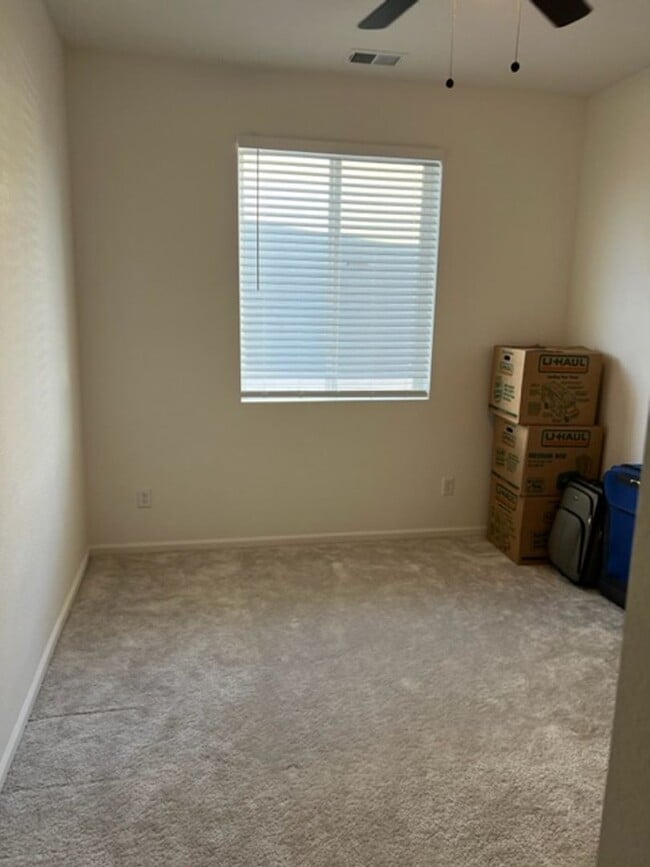 Building Photo - ALL PROSPECTIVE TENANTS MUST SUBMIT A $58 NON-REFUNDABLE APPLICATION FEE PER APPLICANT ONLINE AND...