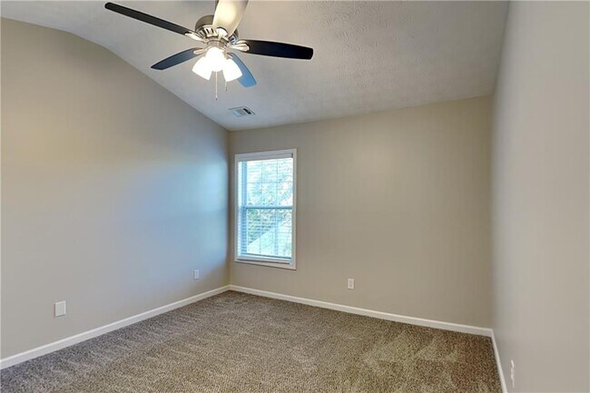 Building Photo - 238 Diamond Valley Pass