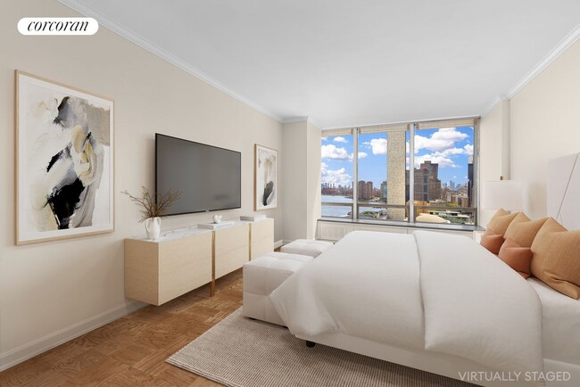 Building Photo - 870 United Nations Plaza