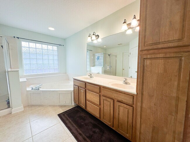 Building Photo - 462 Sandmore Shores Dr