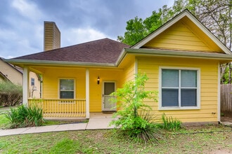 Building Photo - 2113 Thrasher Ln