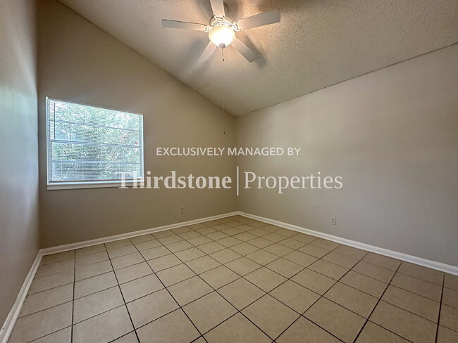 Building Photo - 8124 San Jose Manor Dr E