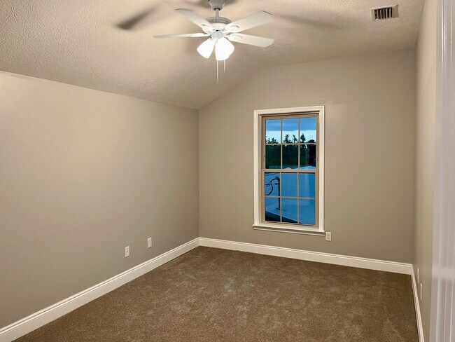 Building Photo - 2823 La Mesa Ave