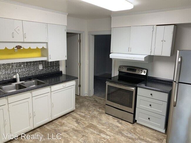 Building Photo - 1 br, 1 bath House - 222 Dupont Ave