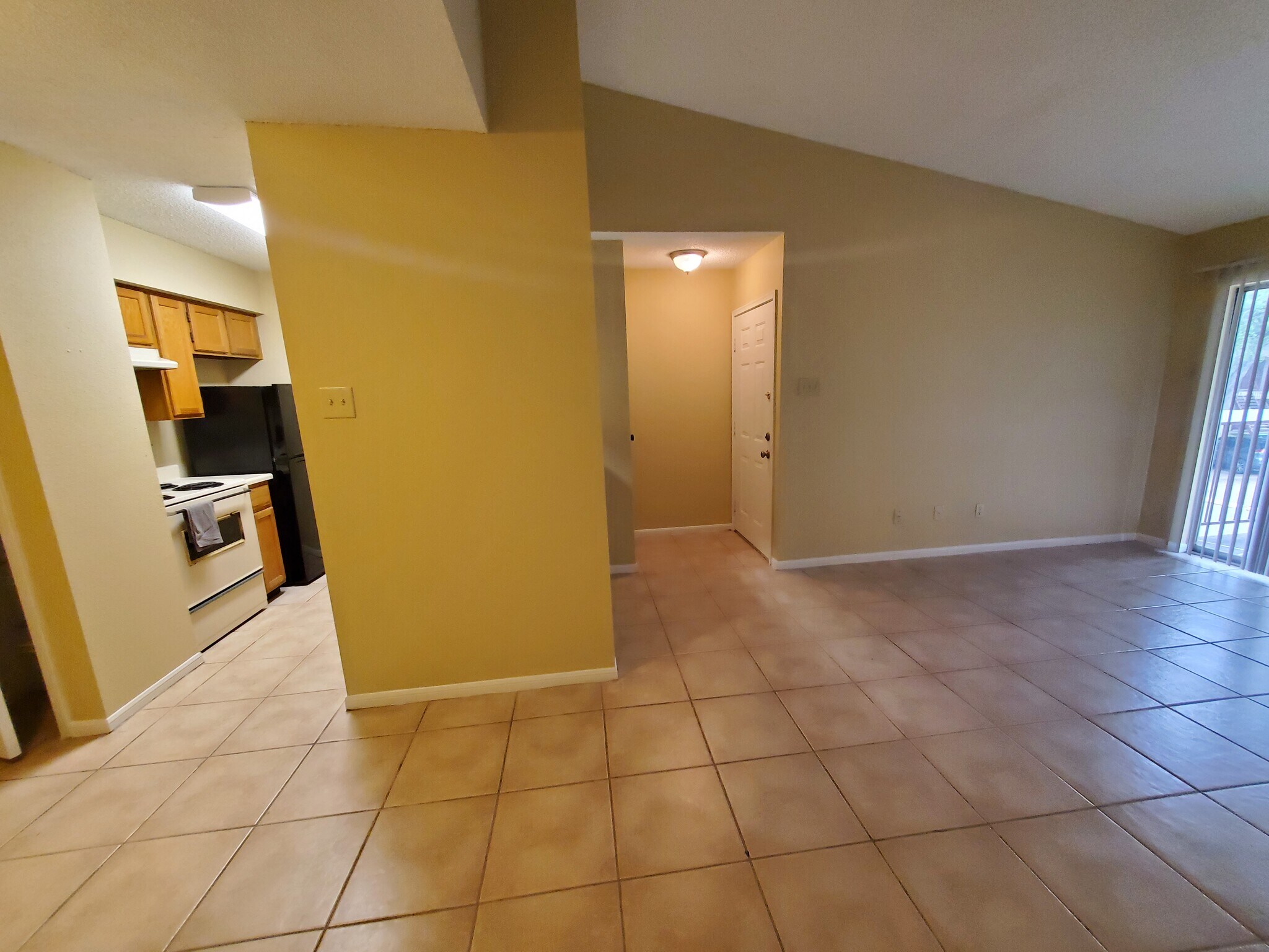 Building Photo - 2120 El Paseo St